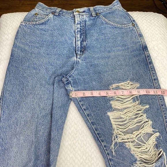 Vintage LEVI'S Women's Light Wash 57902-7206 Jeans USA Made - Picture 11 of 17